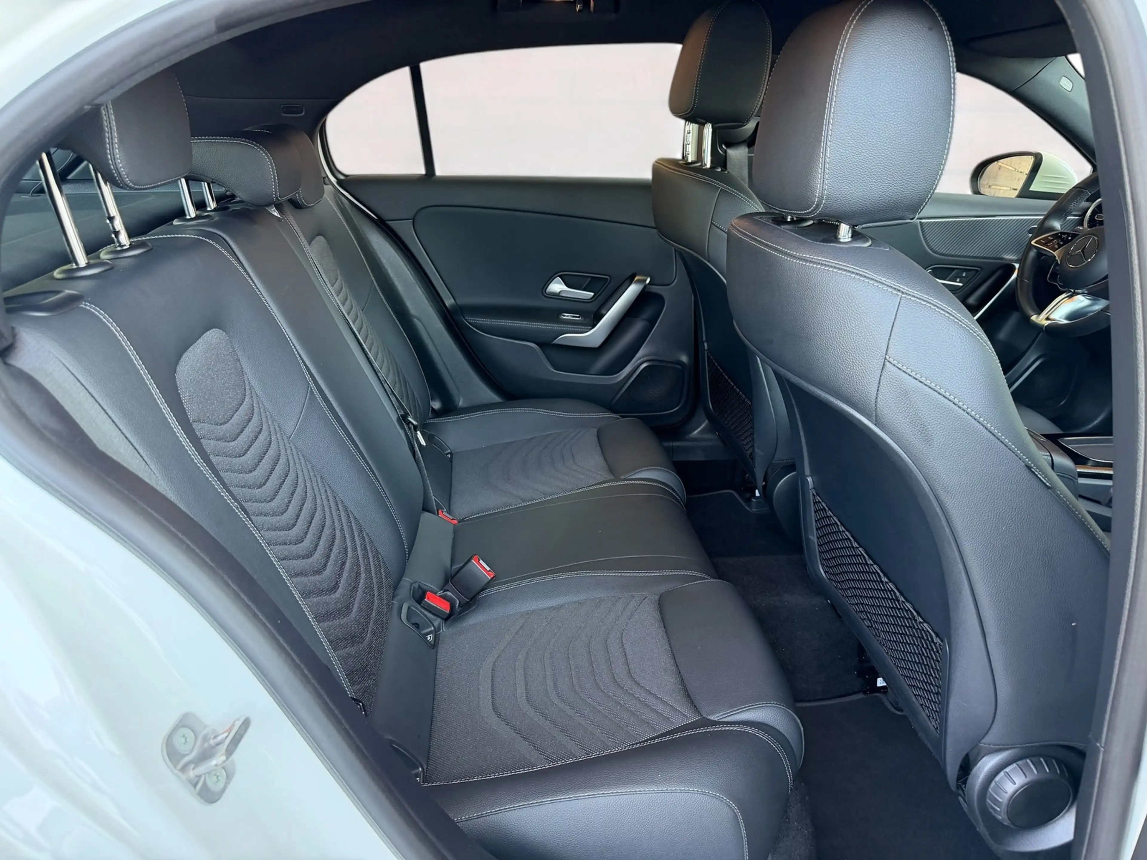 Mercedes-Benz A 180 A 180 Automatik Mild-Hybrid-Technologie — photo 6
