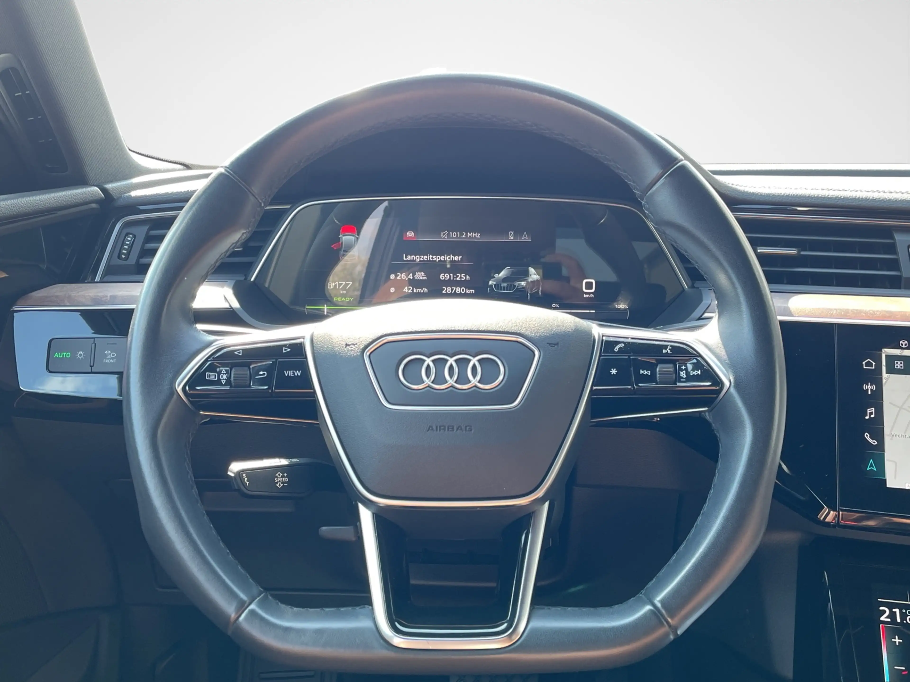 Audi e-tron Sportback 50 quattro advanced — photo 9