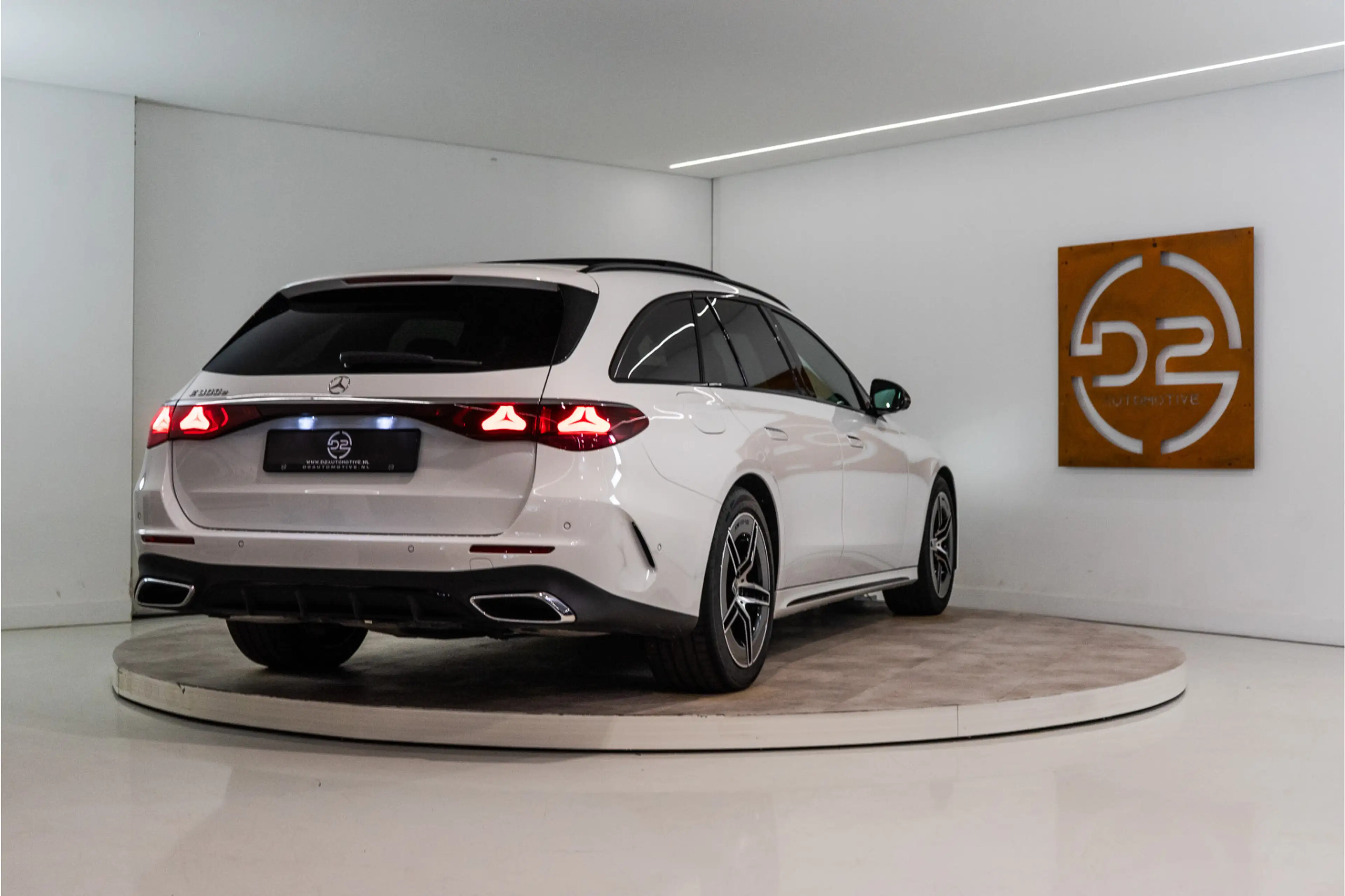 Mercedes-Benz E 300 Estate e Premium AMG 313PK | Pano | Sfeer | Trekha — photo 5