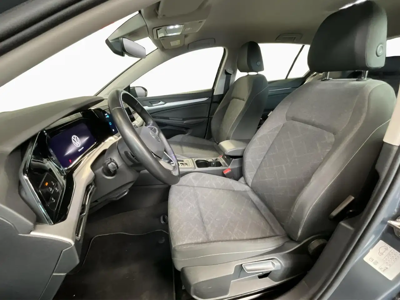 Volkswagen Golf Life+DSG+LED+Digi 11