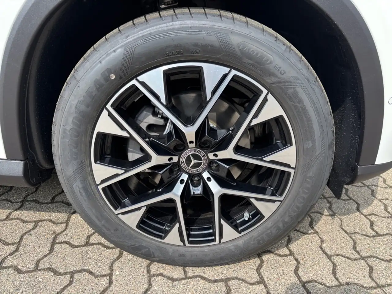 Mercedes-Benz GLC 2026