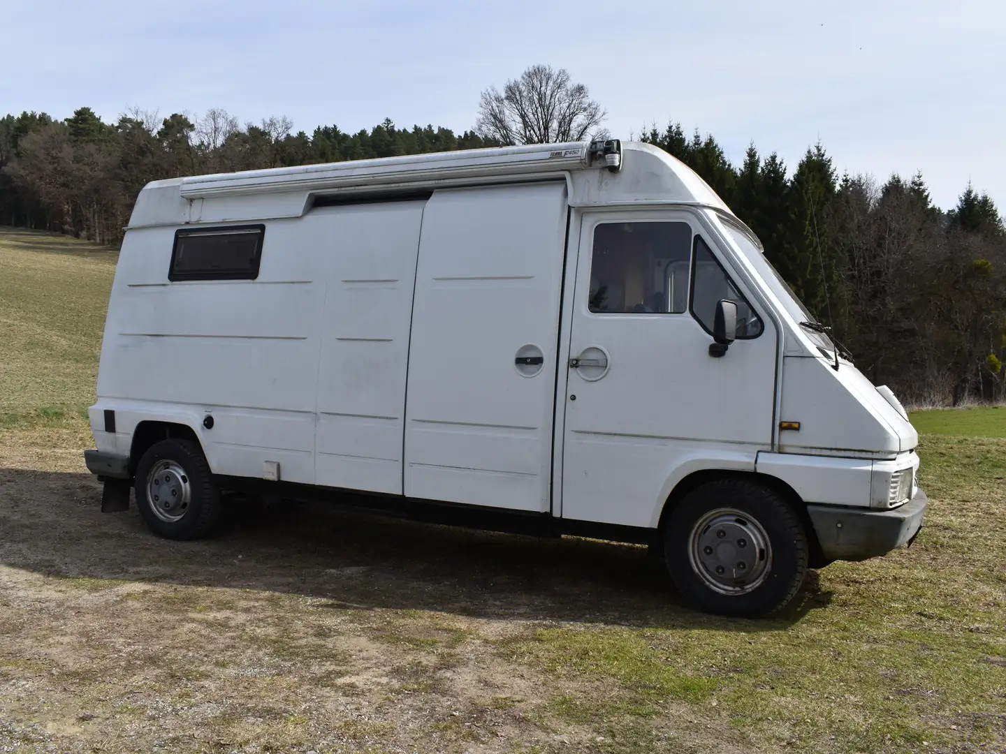 Renault Master T2 Wohnmobil Weiß - 2