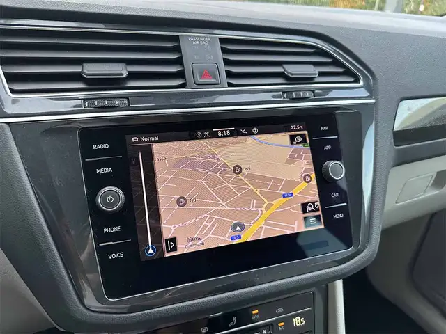 Volkswagen Tiguan view 23
