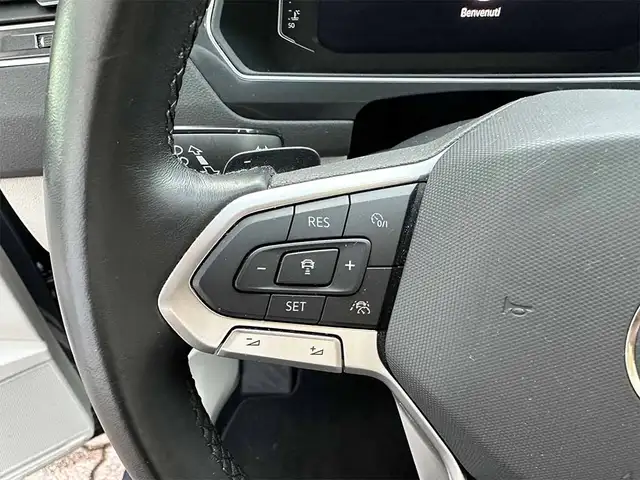 Volkswagen Tiguan view 15
