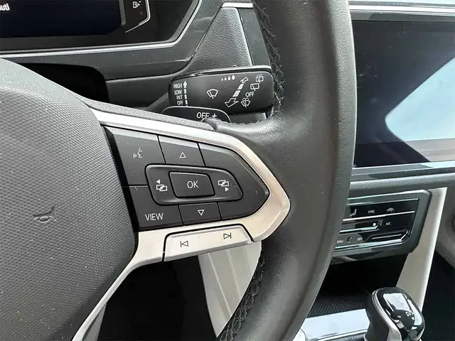 Volkswagen Tiguan view 16
