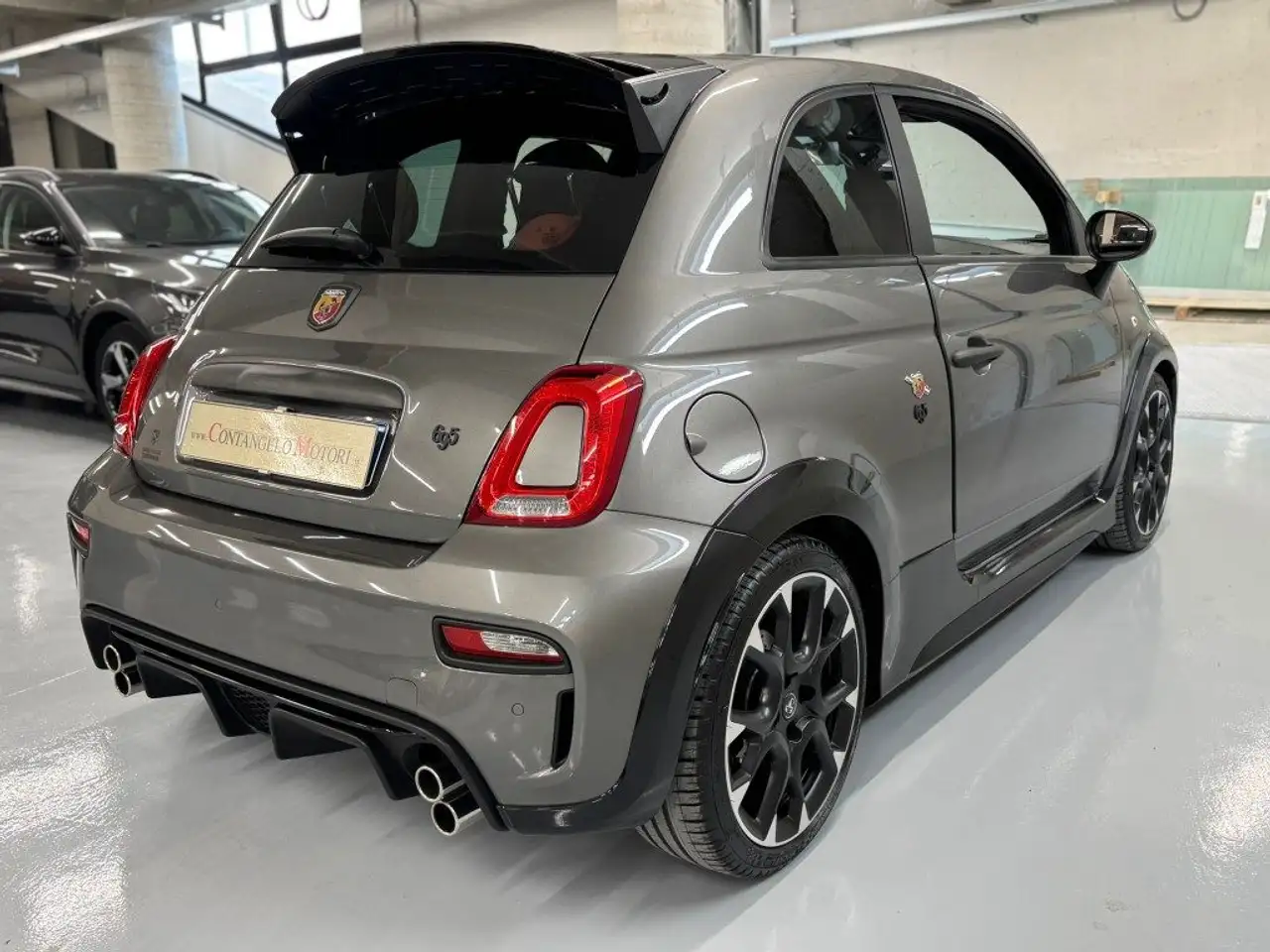 Abarth 695 2023