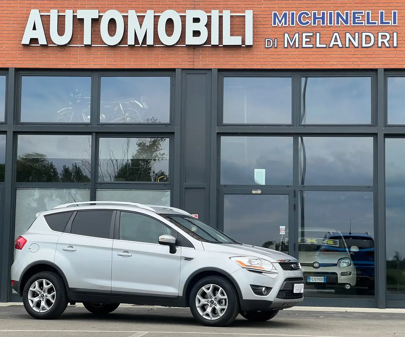 Ford Kuga Kuga I 2.0 tdci + 2wd 140cv Plateado - 1