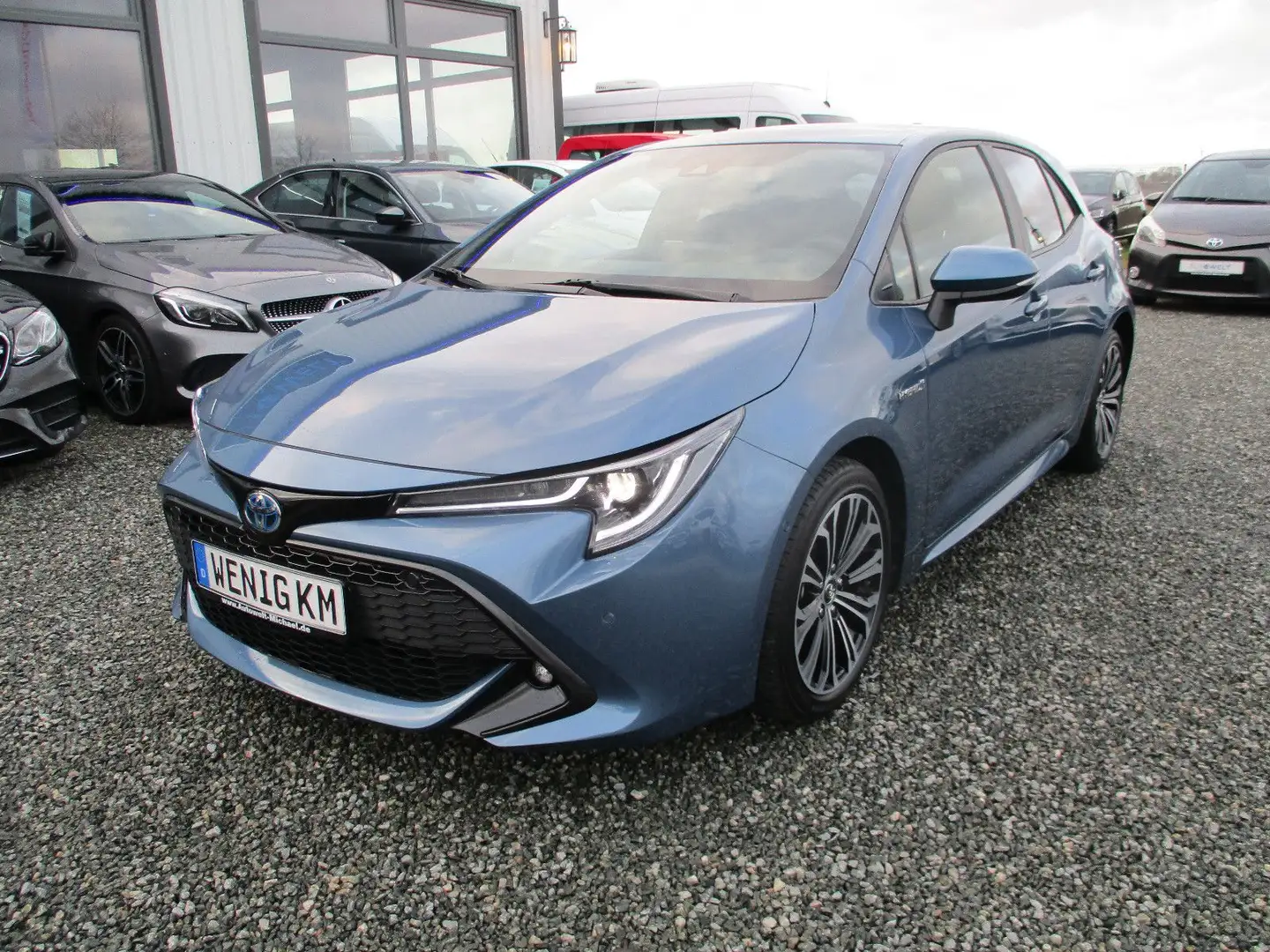 Toyota Corolla Hybrid 1.8 Club Aut.KLIMAAUT NAV KAM 17' Blau - 2