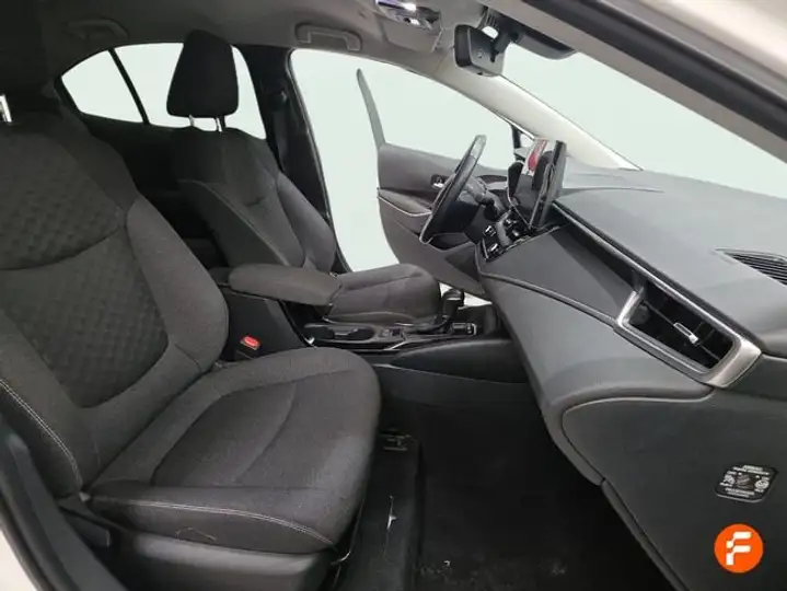 Toyota Auris 2025, foto 22