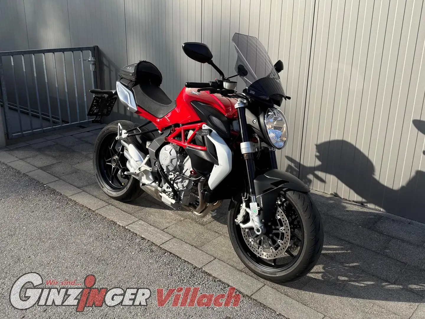 MV Agusta Brutale 800 Rot - 1
