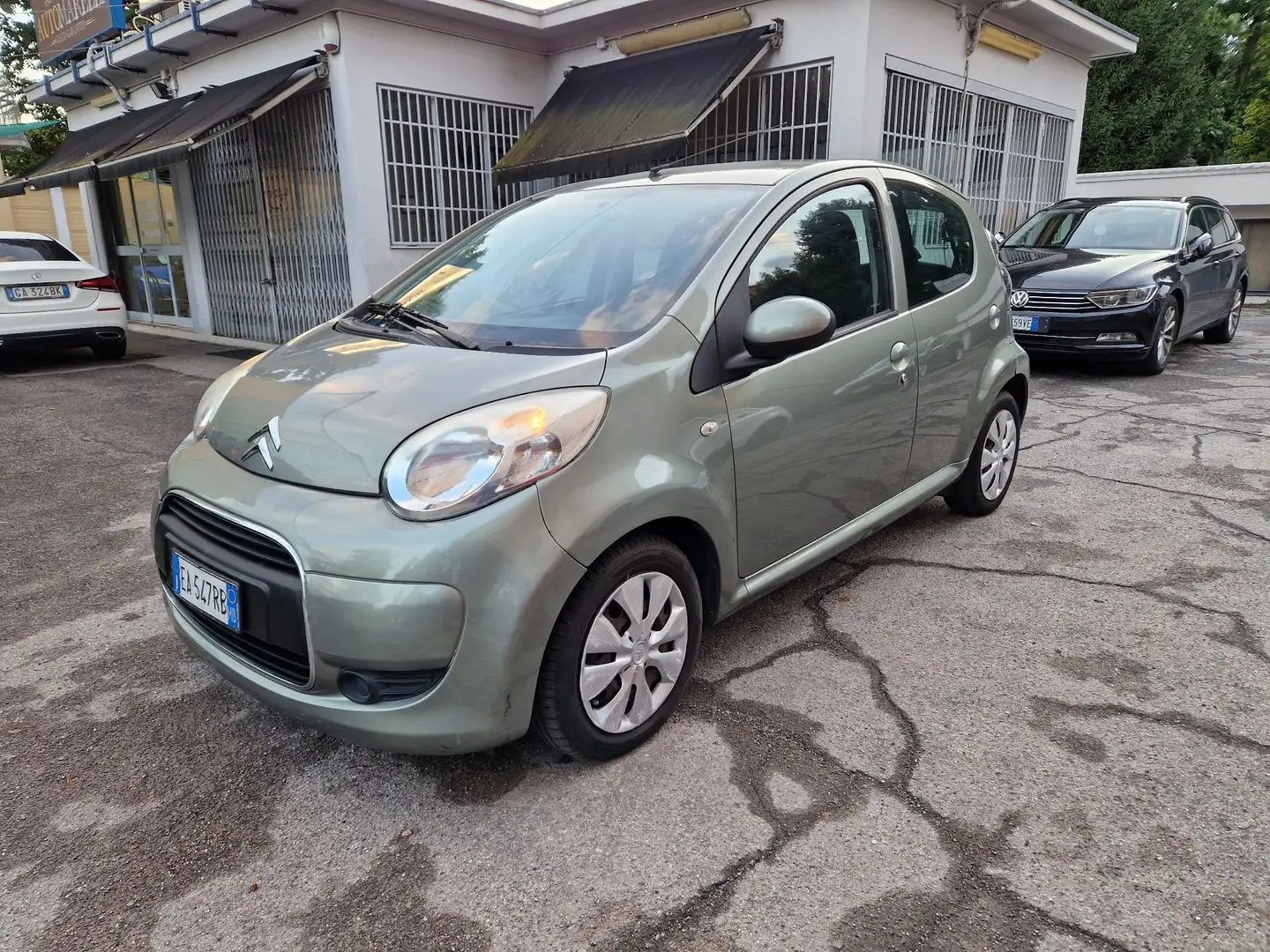 Citroen C1 5p 1.0 Perfect (amic1) c/clima cmp5 Verde - 1