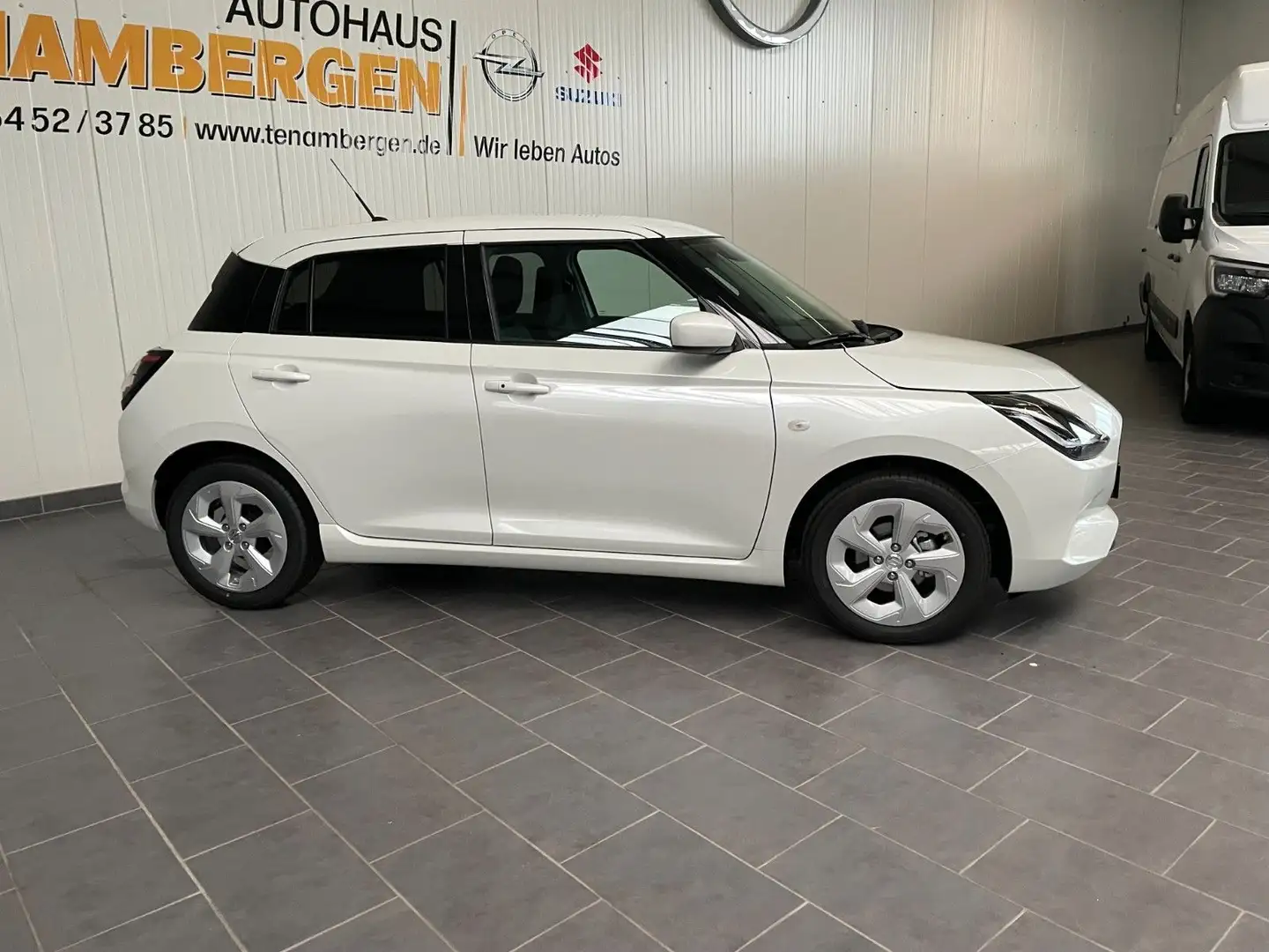 Suzuki Swift 1.2 DUALJET HYBRID Comfort Beige - 2