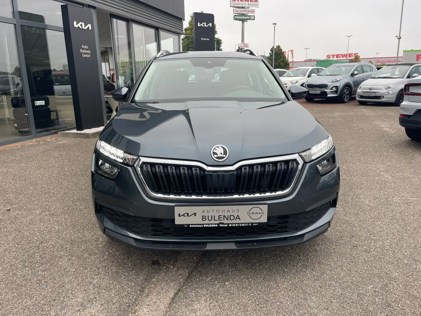 Skoda Kamiq Style AHK elektrisch Grau - 2