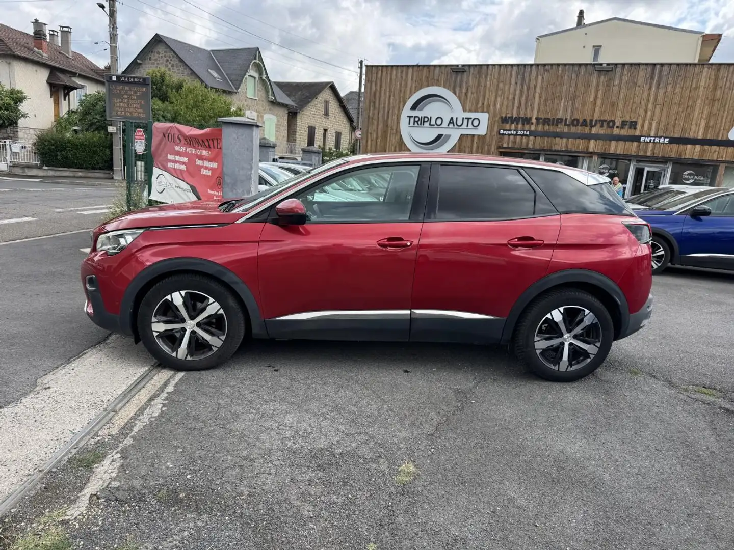 Peugeot 3008 1.6 BlueHDi S\u0026S - 120  II 2016 Allure PHASE 1 Rouge - 2