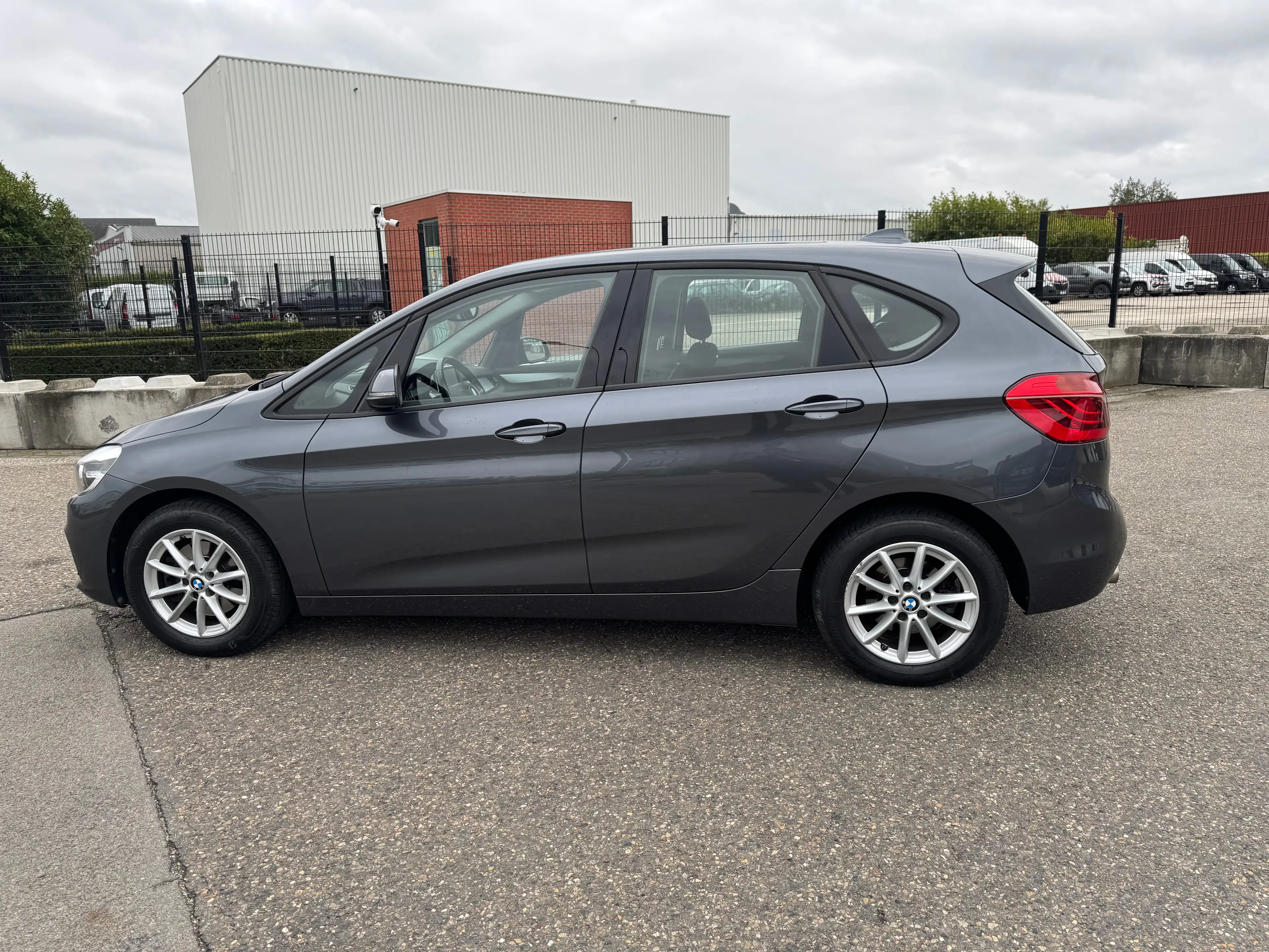 BMW 220 Active Tourer 220 x drive — photo 8
