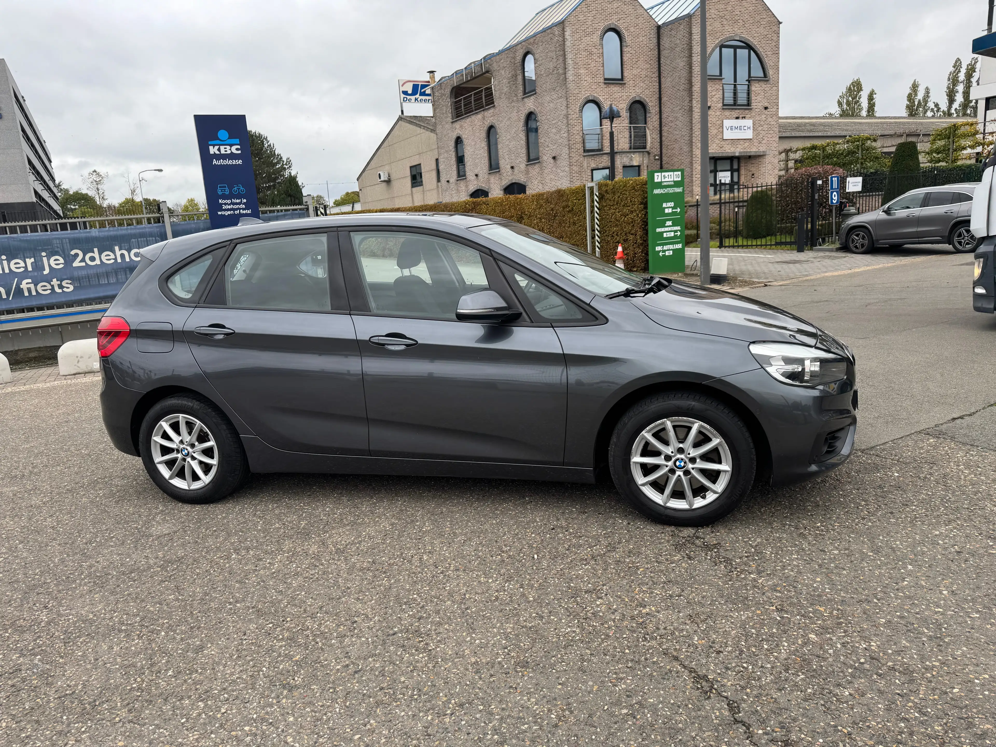 BMW 220 Active Tourer 220 x drive — photo 4