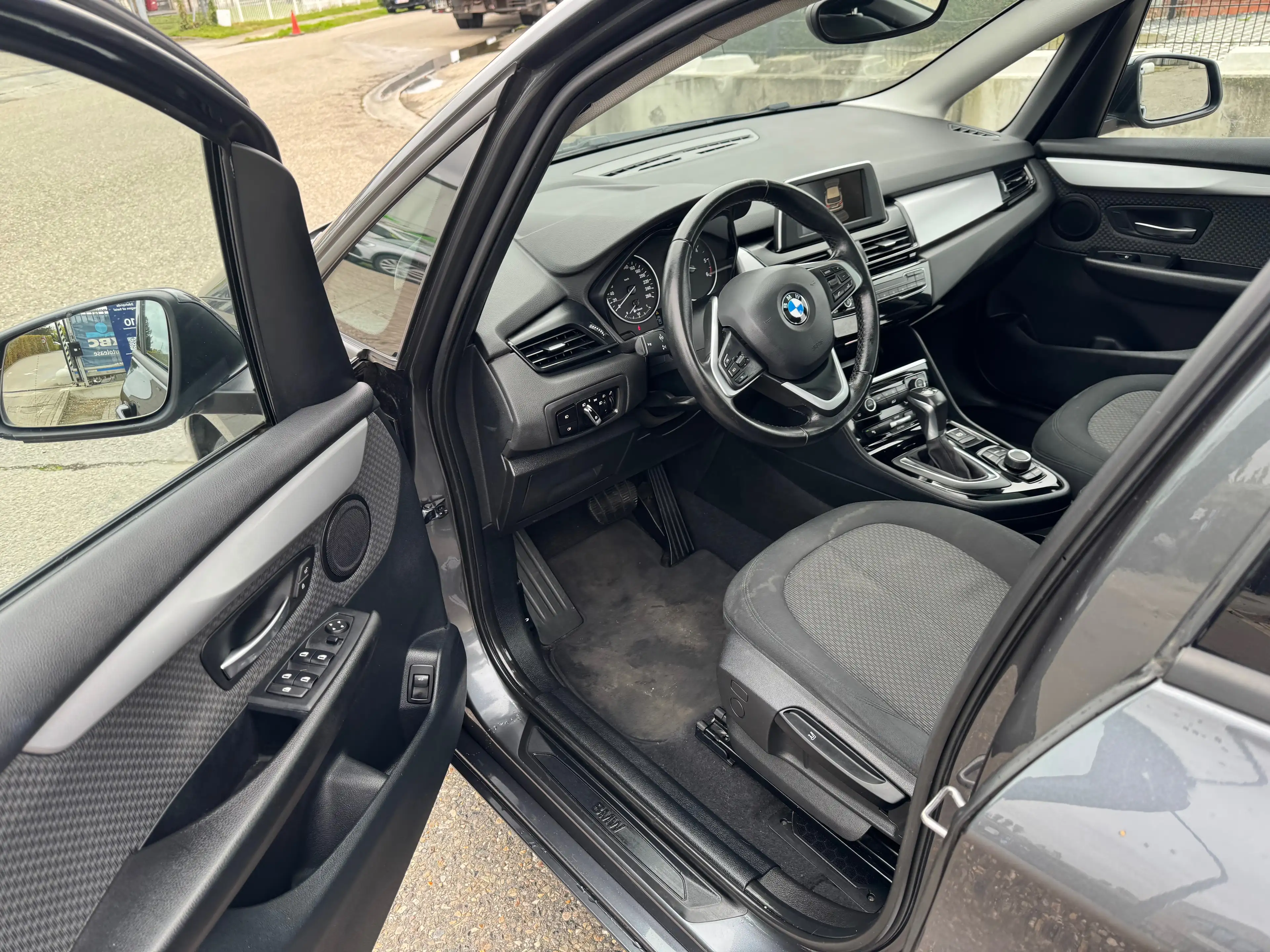 BMW 220 Active Tourer 220 x drive — photo 10
