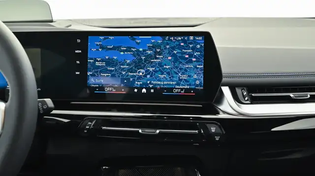 BMW 2 Series view 9