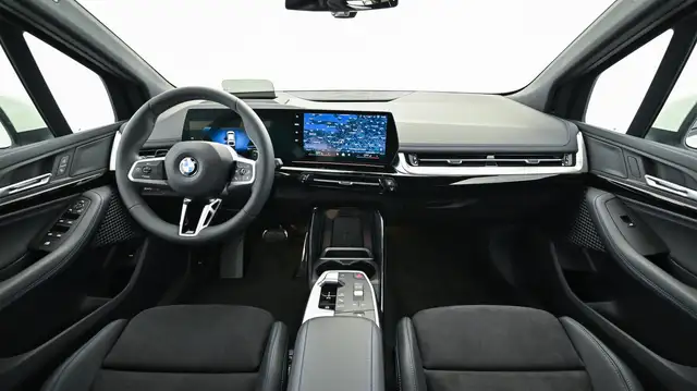 BMW 2 Series view 7