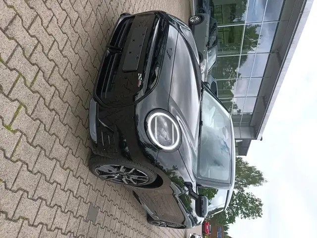 MINI Cooper E John Cooper Works Trim