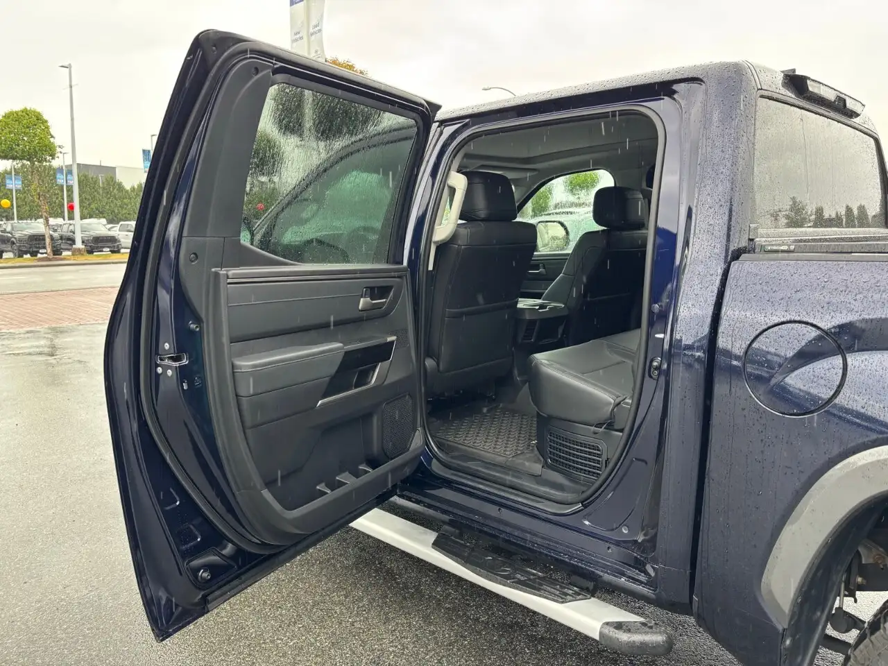 Toyota Tundra снимка Toyota Tundra