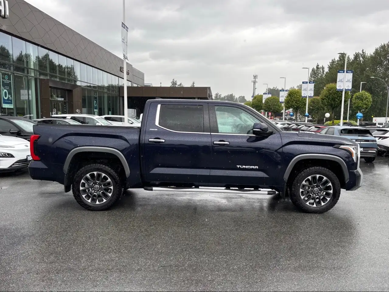 Toyota Tundra снимка Toyota Tundra