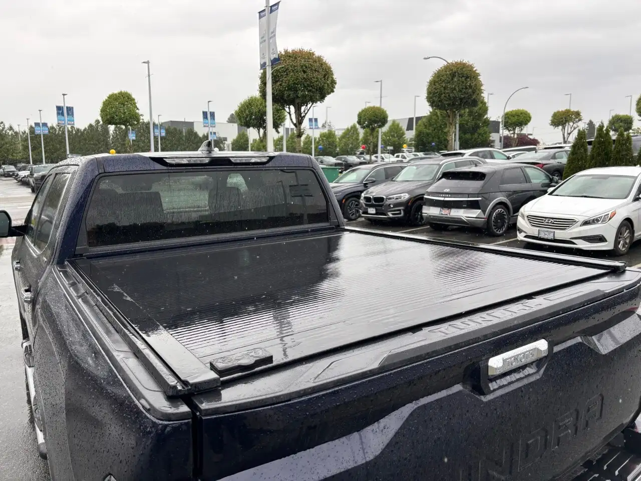 Toyota Tundra снимка Toyota Tundra
