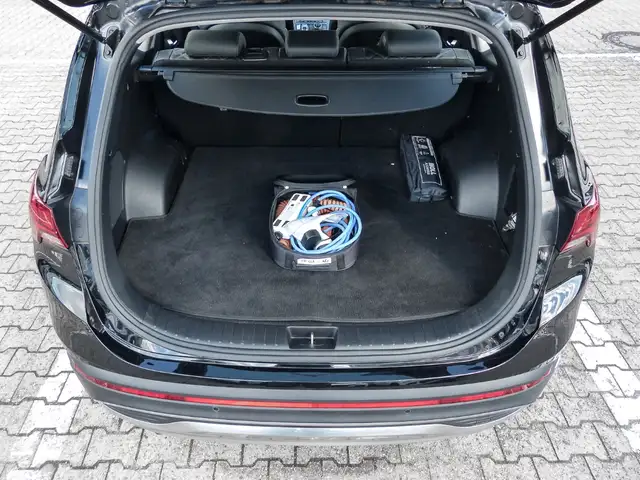 Hyundai Santa FE view 18