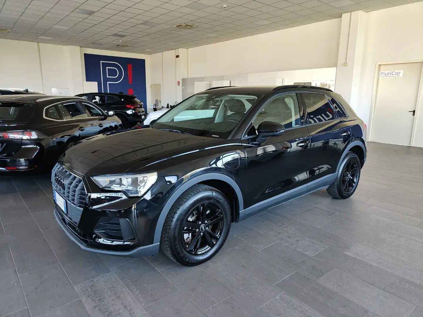Audi Q3 45 TFSI e S tronic Navi Adaptive Cruise Fari LED Zwart - 1