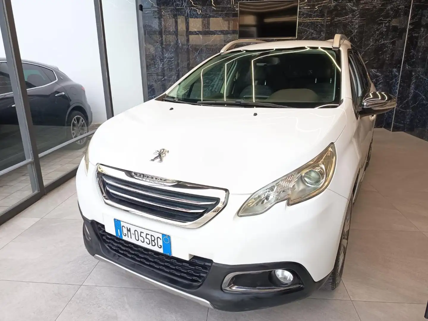 Peugeot 2008 1.4 HDi 68CV Allure Blanc - 2