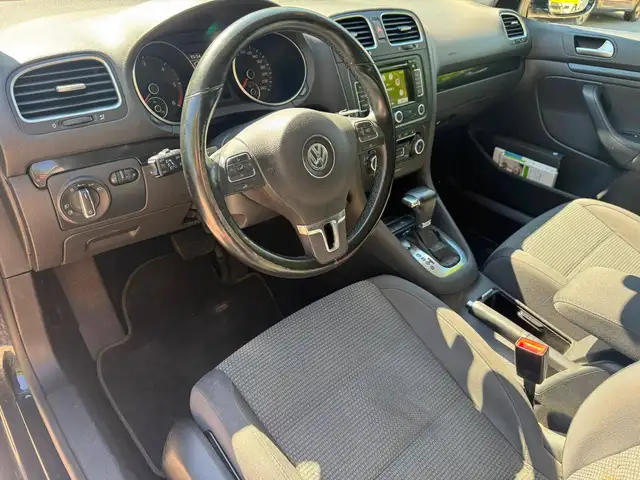 Volkswagen Golf view 9