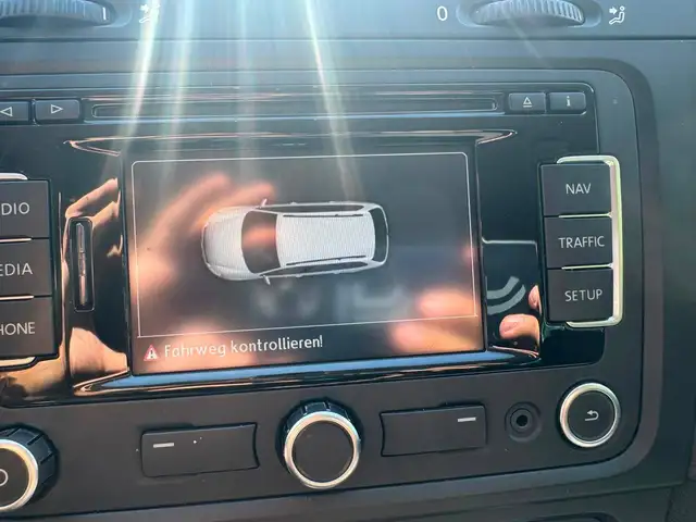 Volkswagen Golf view 13