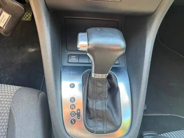 Volkswagen Golf view 12