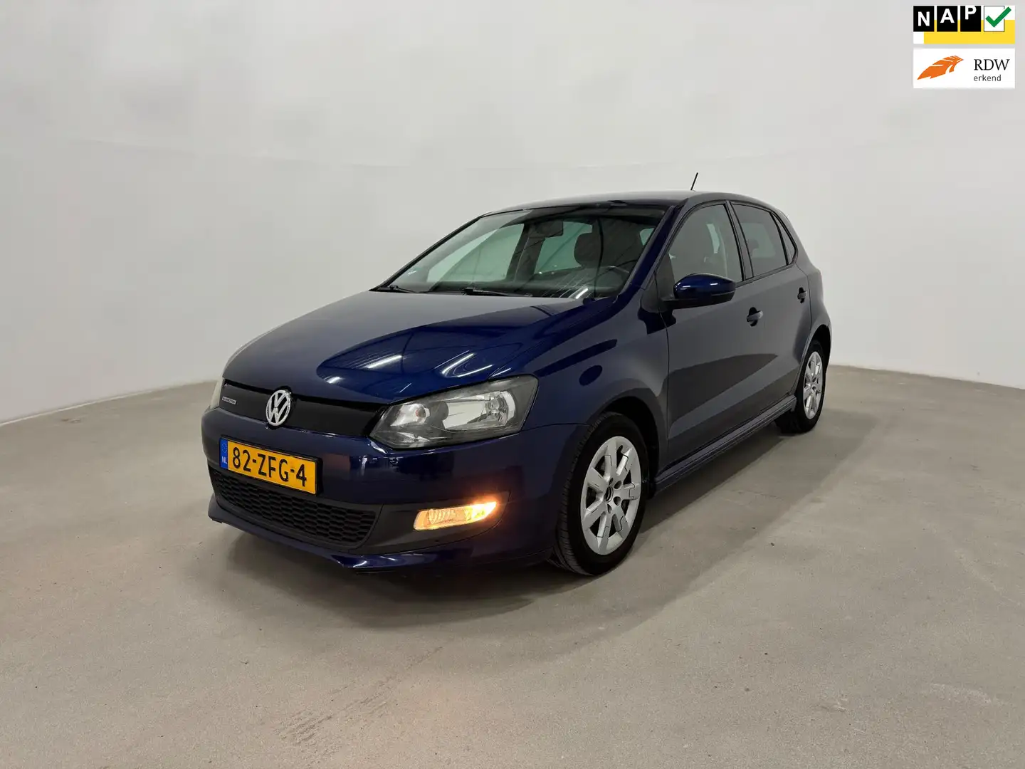 Volkswagen Polo 1.2 TDI BlueMotion Comfortline Azul - 1