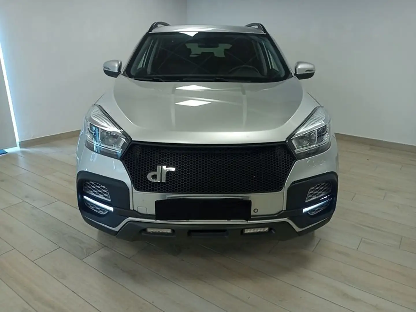 DR Automobiles DR5.0 1.5 Turbo DCT Bi-Fuel GPL Plateado - 2