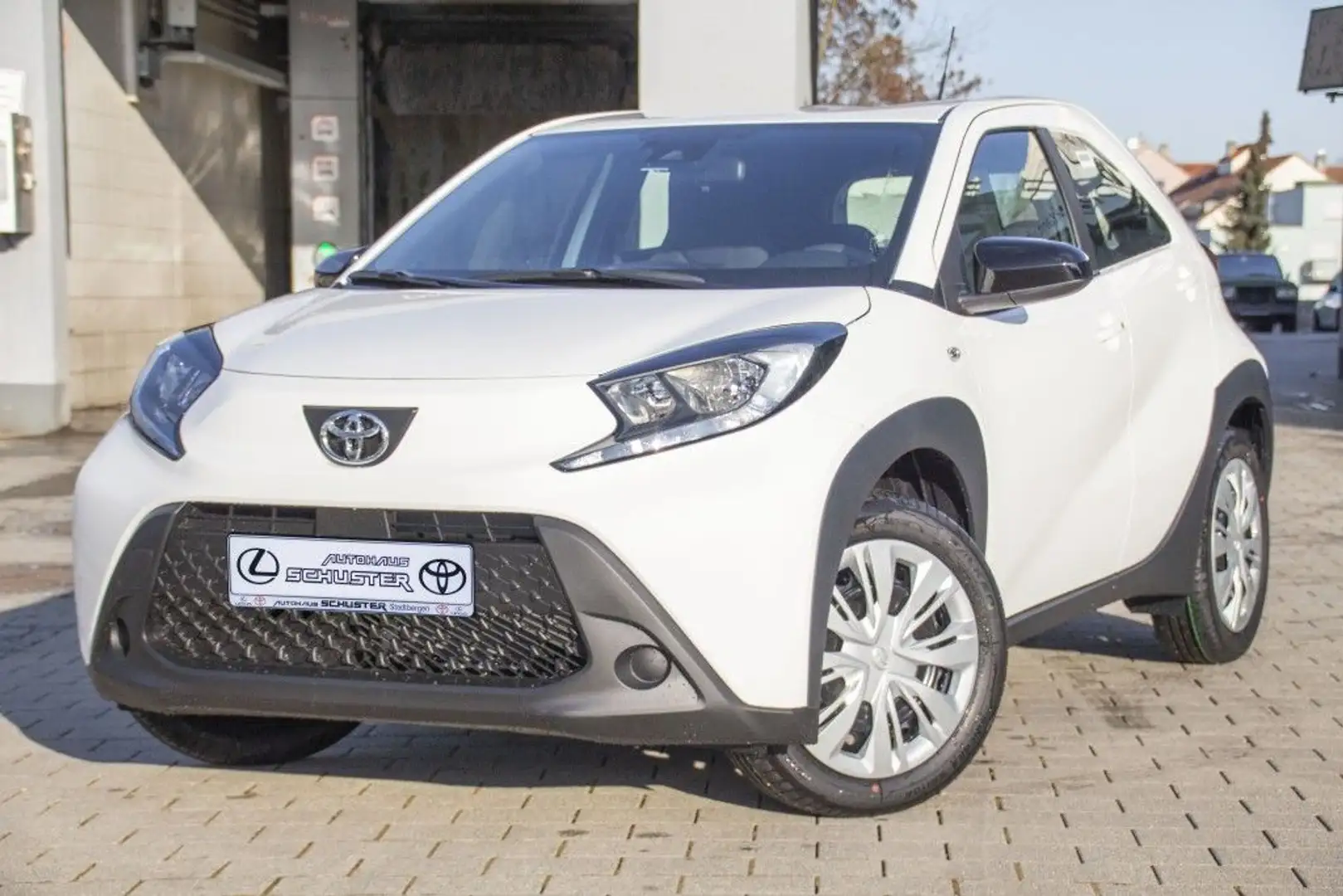 Toyota Aygo X Play Alb - 2