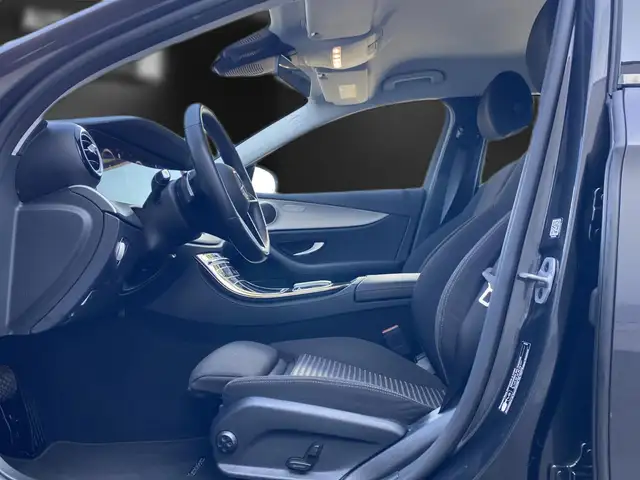 Mercedes-Benz 300 view 14
