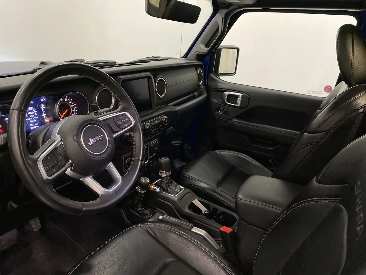 Jeep Wrangler снимка Jeep Wrangler