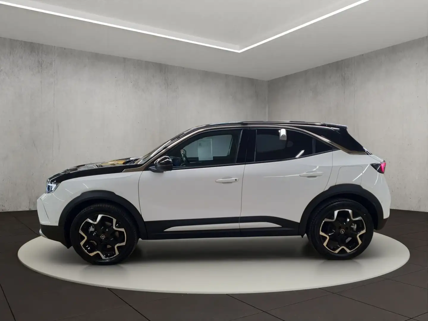 Opel Mokka-E Ultimate (MJ22) Elektromotor (Automatik- Белый - 2