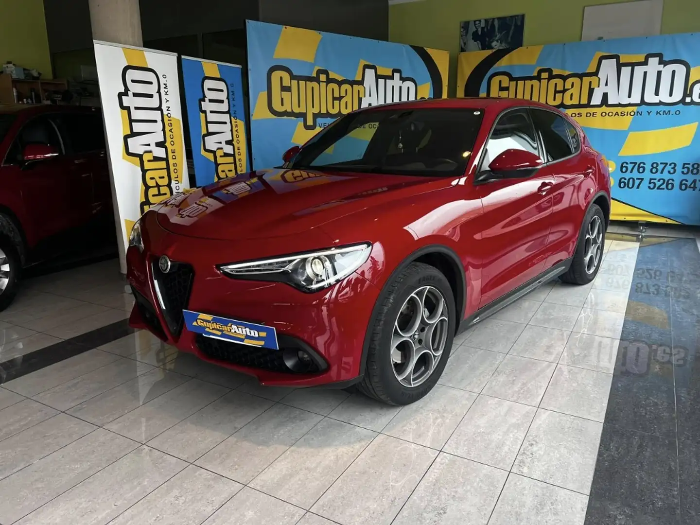 Alfa Romeo Stelvio 2.2 Sprint + Q4 190 Aut. Rouge - 1