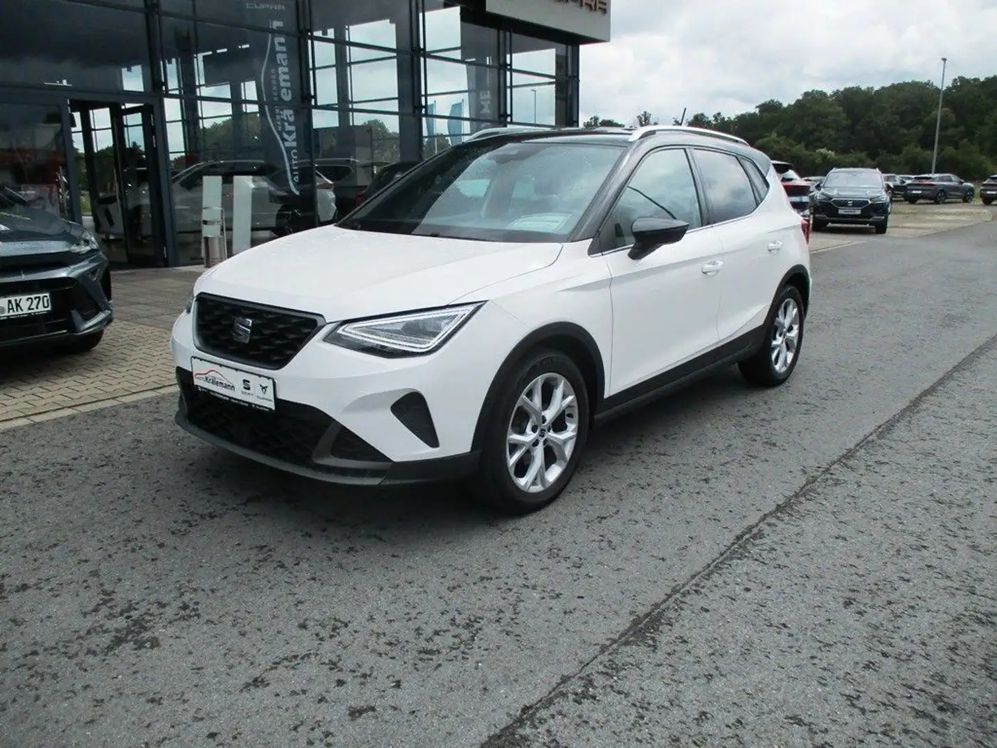 SEAT Arona FR 1,0 TSI *Navi*VOLL-LED*Kamera* Blanco - 1