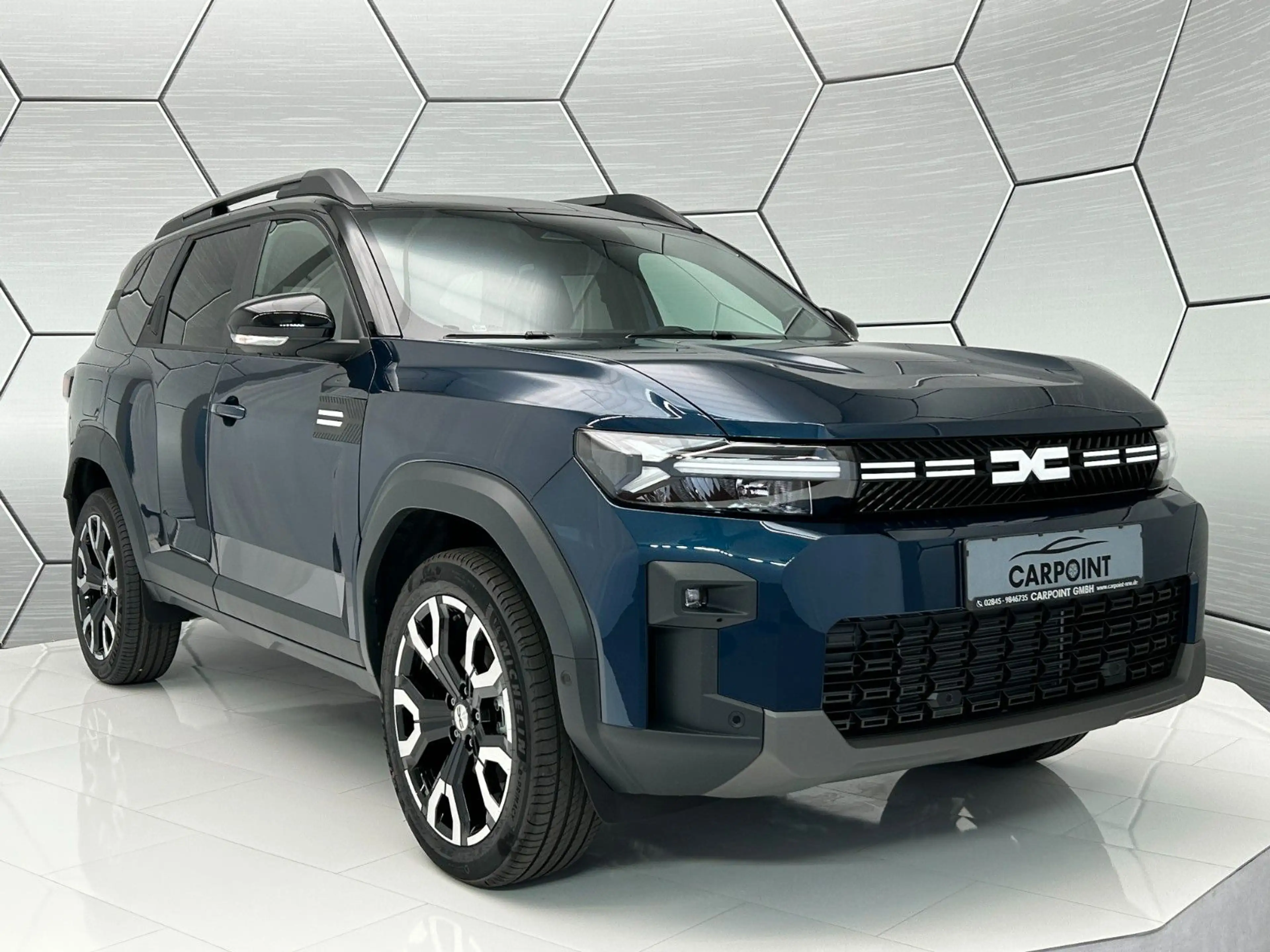 Dacia Bigster Journey mild-hybrid-G 140 Winter-Plus — photo 9