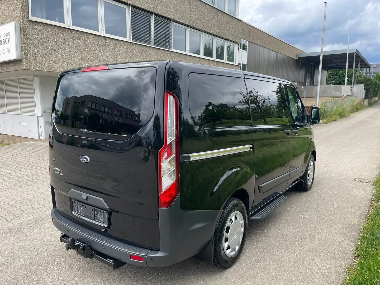 Ford Transit Custom Transit Custom 310 TDCi 310 L1H1 VA Autm. Trend Schwarz - 2