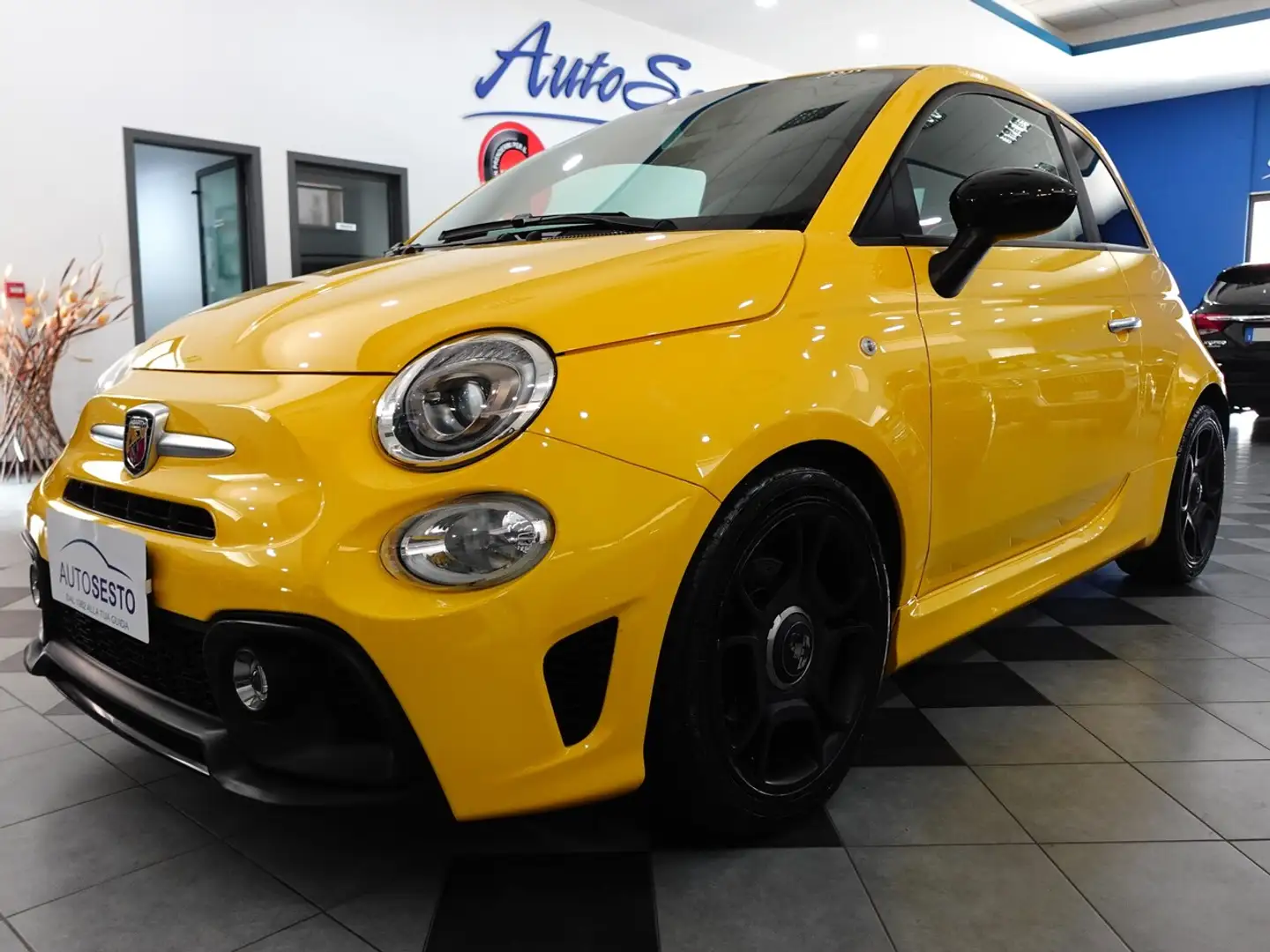 Abarth 595 1.4 T-JET 160 CV 595 PISTA Galben - 2
