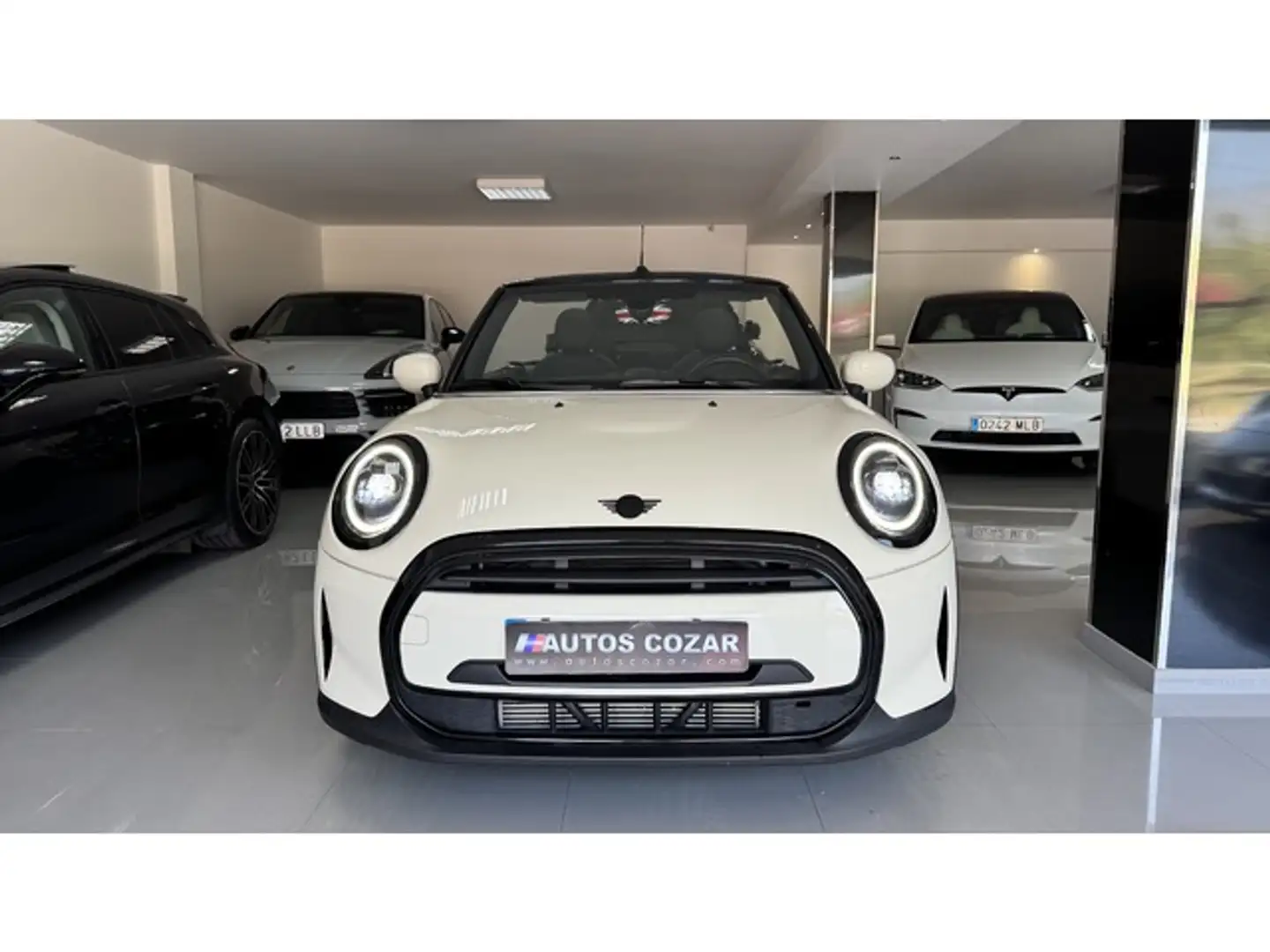 MINI One Cabrio Beige - 2
