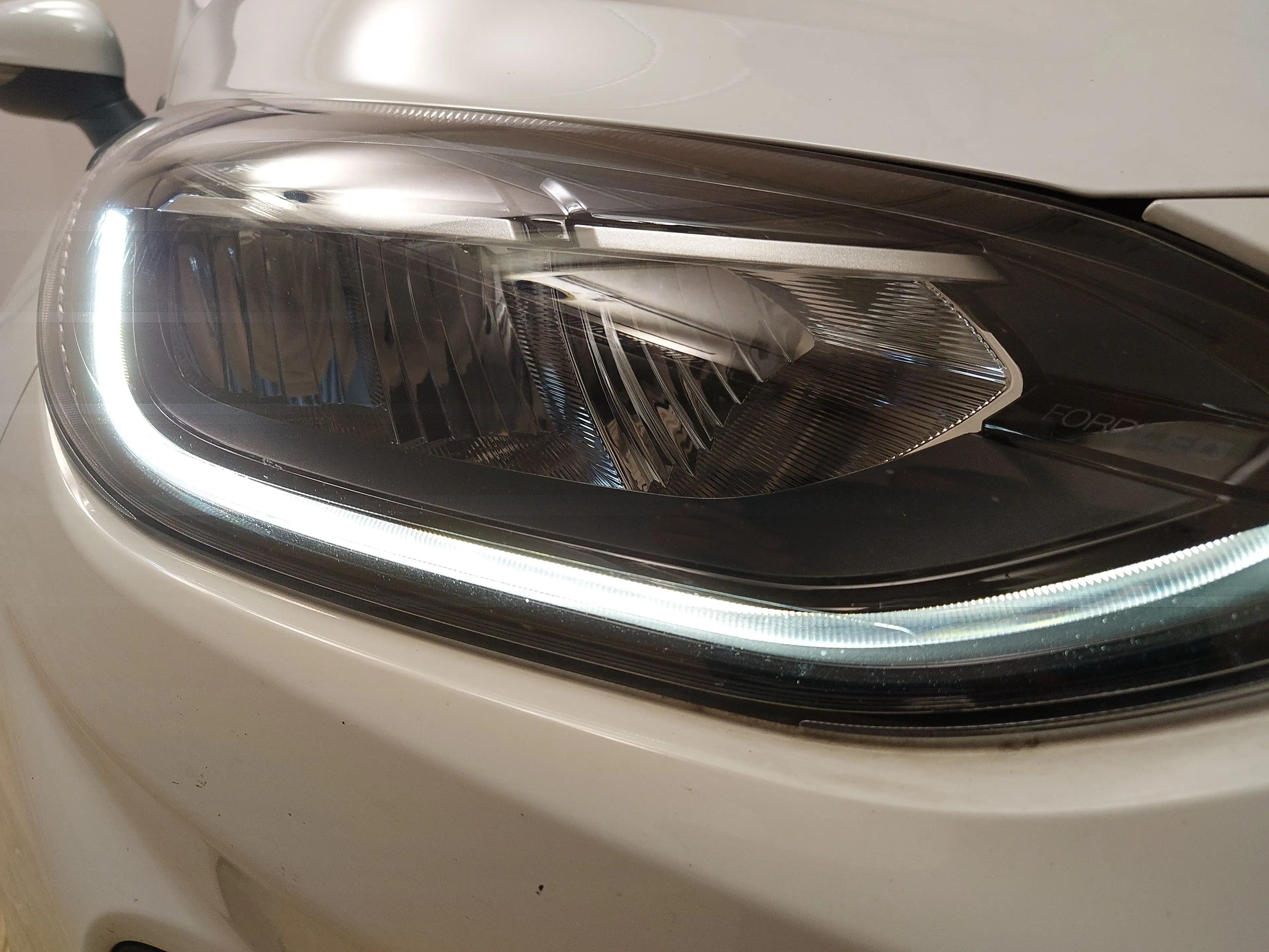 Ford Fiesta 1.0 Cool&Connect LED SHZ PDC — photo 15