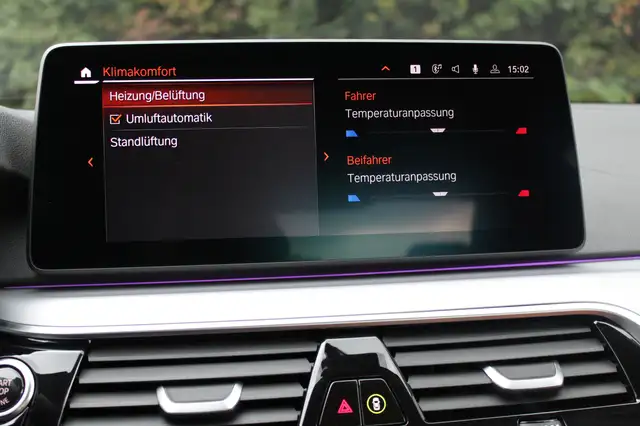 BMW 5 Series view 20
