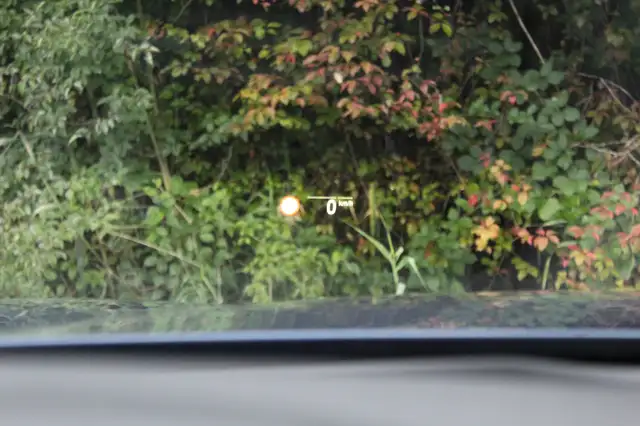 BMW 5 Series view 12