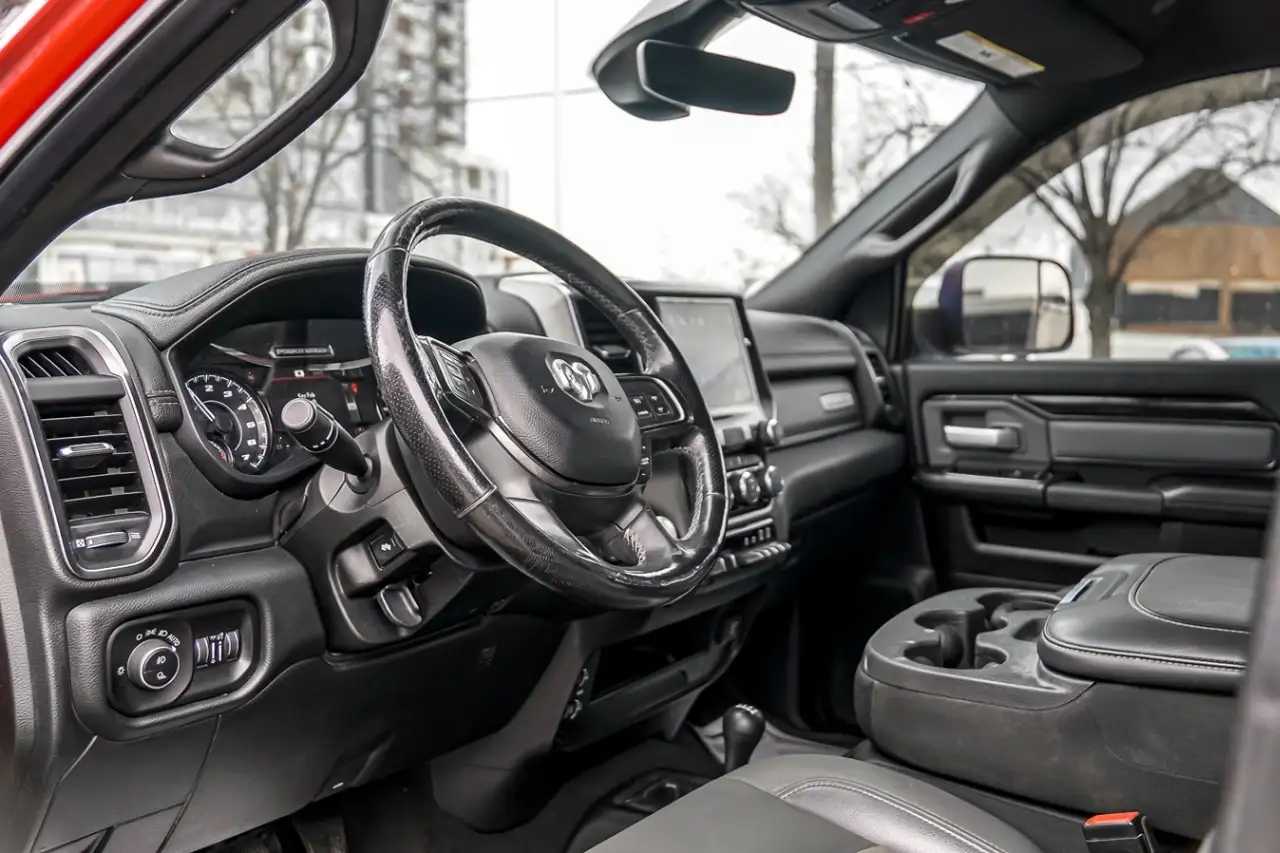 RAM 2500 снимка RAM 2500