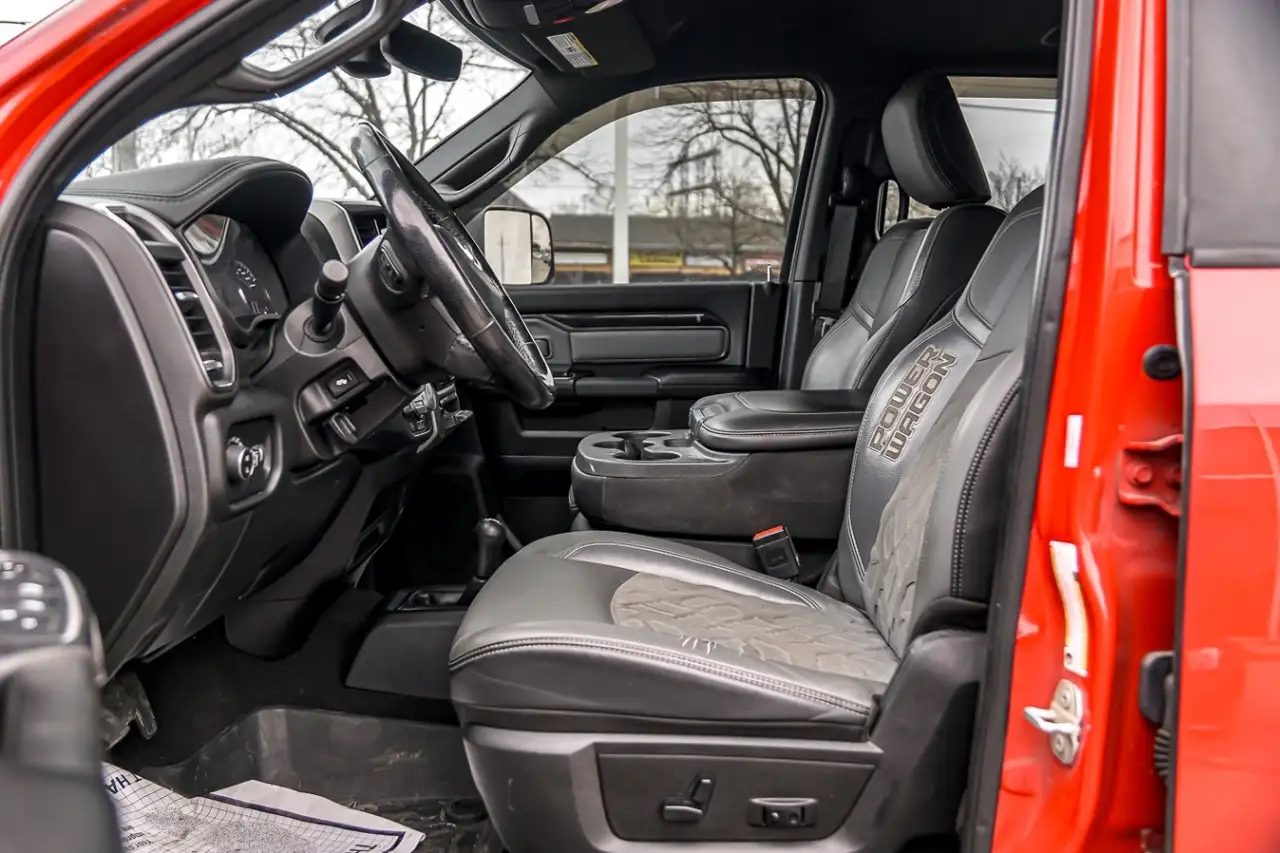 RAM 2500 снимка RAM 2500